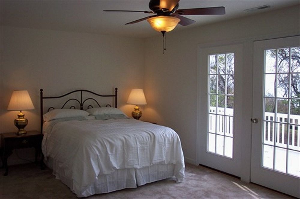 The Baywood Bed & Breakfast Cape Charles Room photo